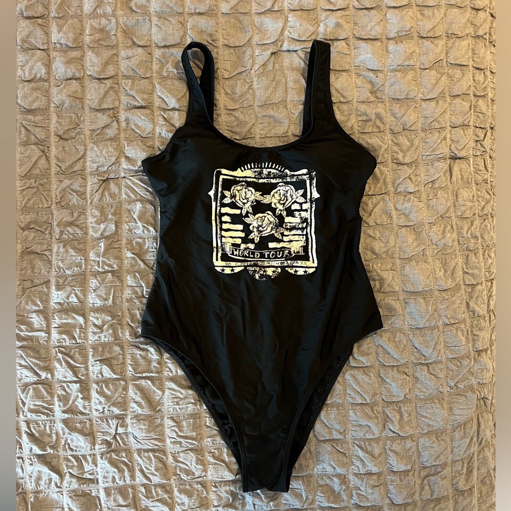 PacSun one piece bathing suit